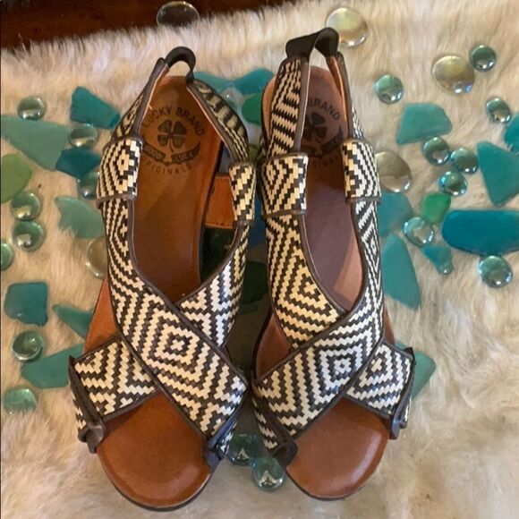 Lucky brand wedges 5.5 (3705) - Picture 4 of 10